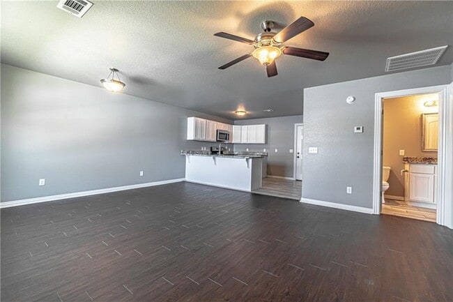 Building Photo - 109 2nd Ave