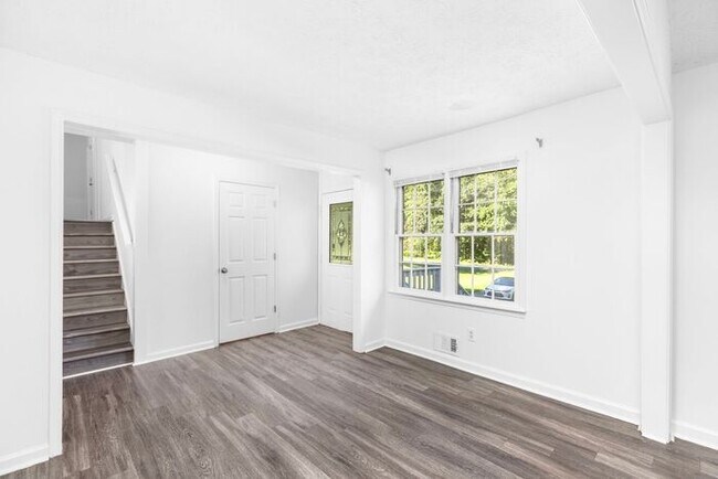 Building Photo - 1285 Coronada Dr