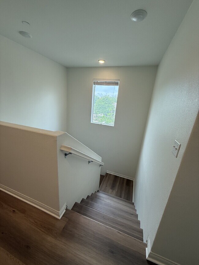 Building Photo - This beautiful home is on corner lot and with energy efficient features including solar.  New flo...