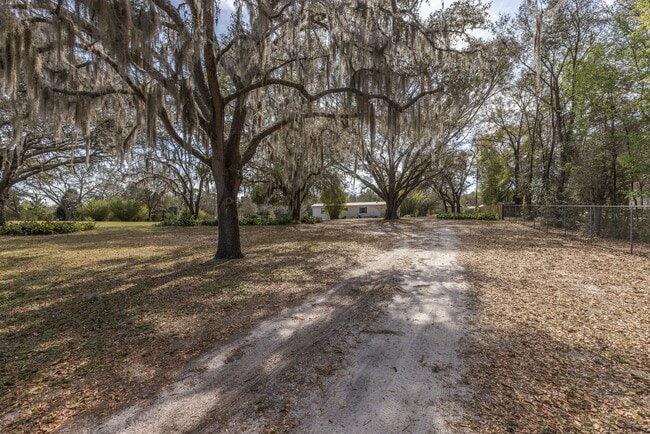 Building Photo - 2BR/2BA with Den Mobile Home on +/-5 Acres