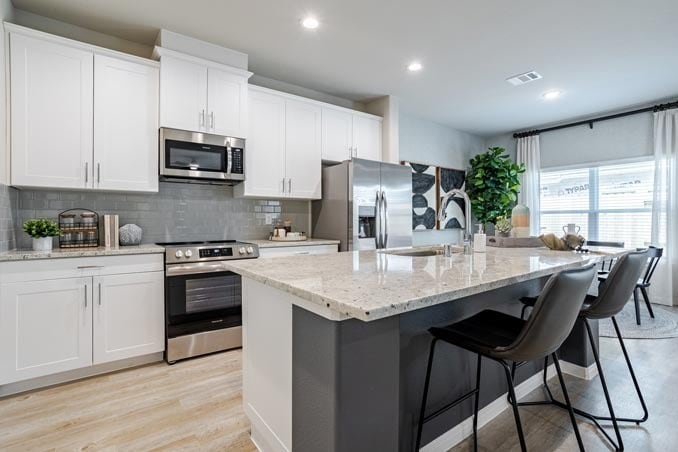 Building Photo - Summerwell Sunterra