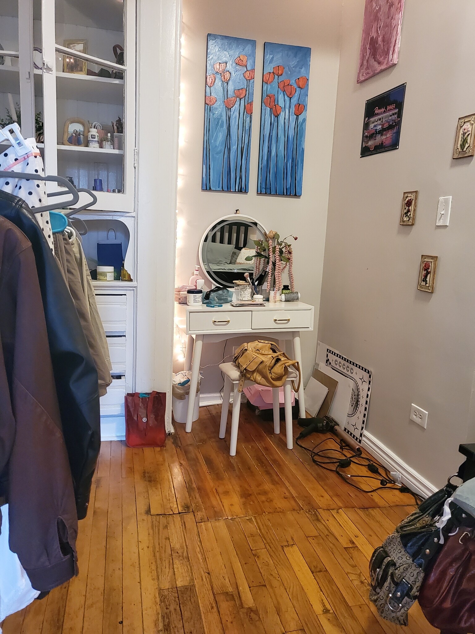 Building Photo - 2511 W Augusta Blvd