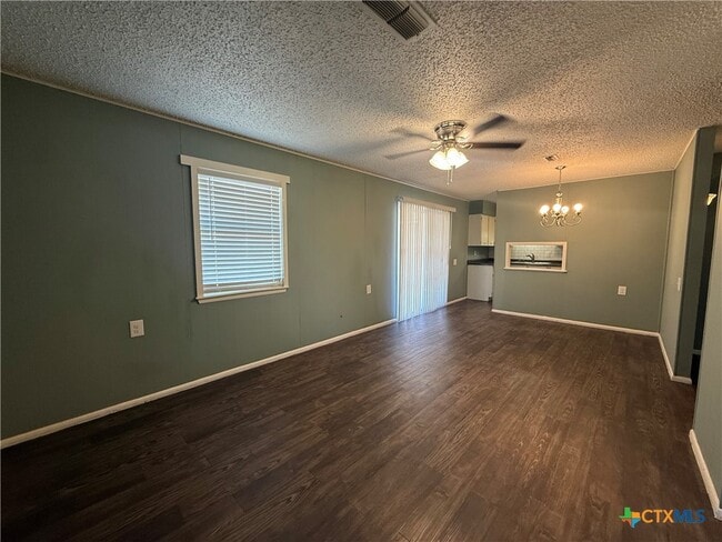 Building Photo - 200 Olsens Acres