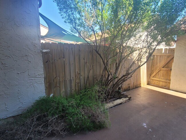 Building Photo - 7523 Beaudelaire Cir