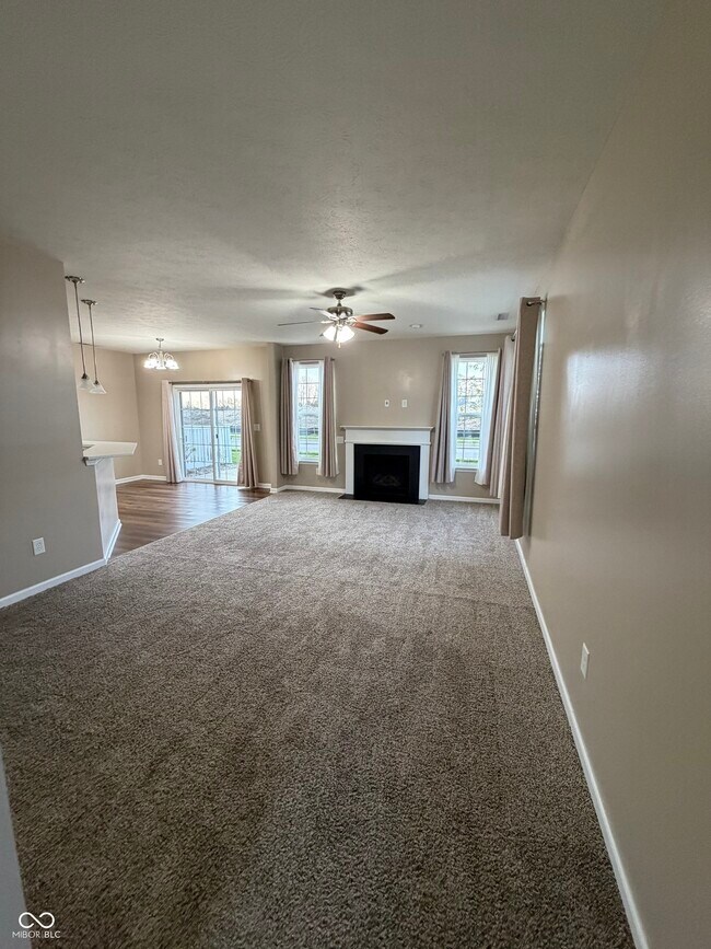 Building Photo - 9660 Angelica Dr