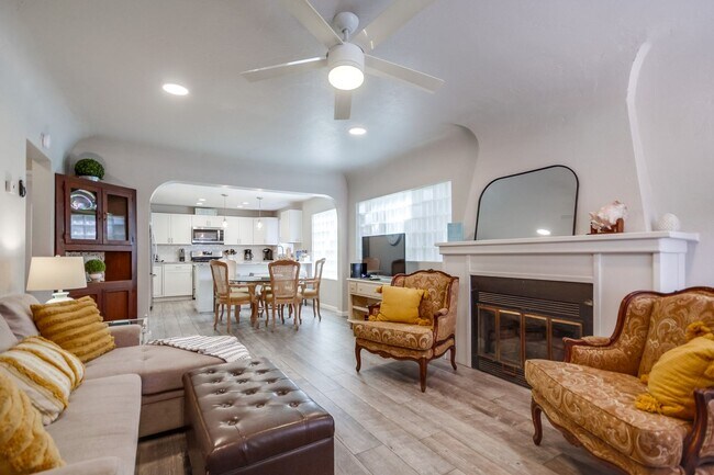 Building Photo - Charming Mission Beach Condo – Steps from the Bay & Beach