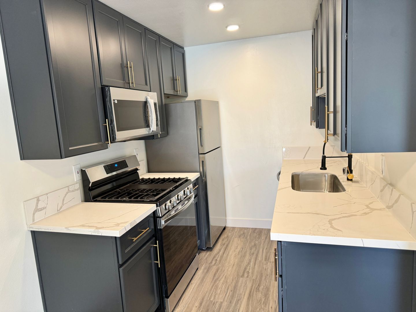 Building Photo - 3432-3434 S Centinela Ave