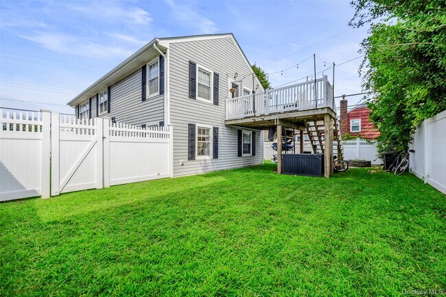 Building Photo - 108 Neptune Blvd