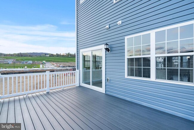 Building Photo - 1425 Clingmans Dome Dr