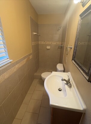 Building Photo - 2995 Wier Dr