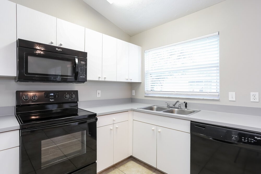 Building Photo - 6109 63rd Ave E