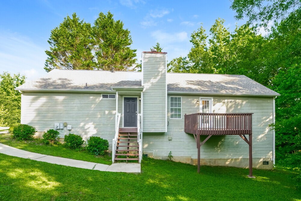 Building Photo - 1214 Foxwood Dr