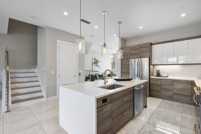 Building Photo - 1841 NW 42nd Dr