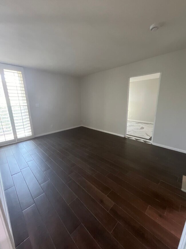 Building Photo - 42415 Rancho Las Palmas Dr