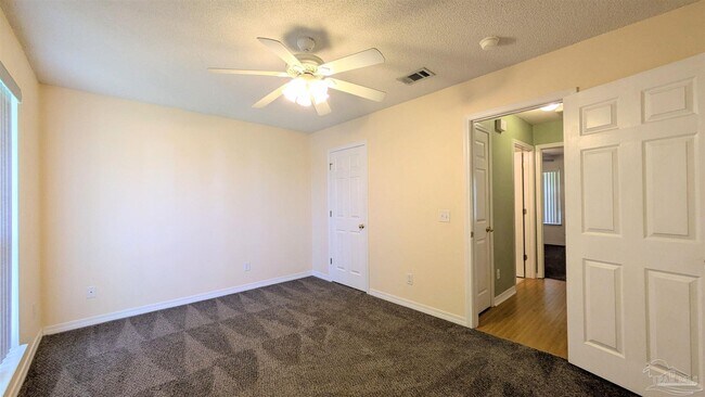 Building Photo - 7448 Chimney Pines Dr