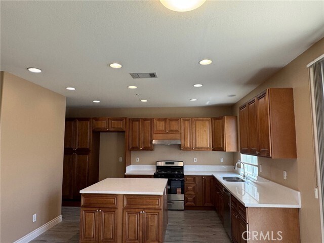 Building Photo - 6927 Tailwind Ln