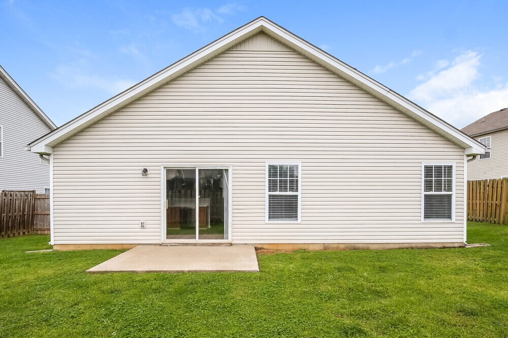 Building Photo - 352 Stewart Springs Dr