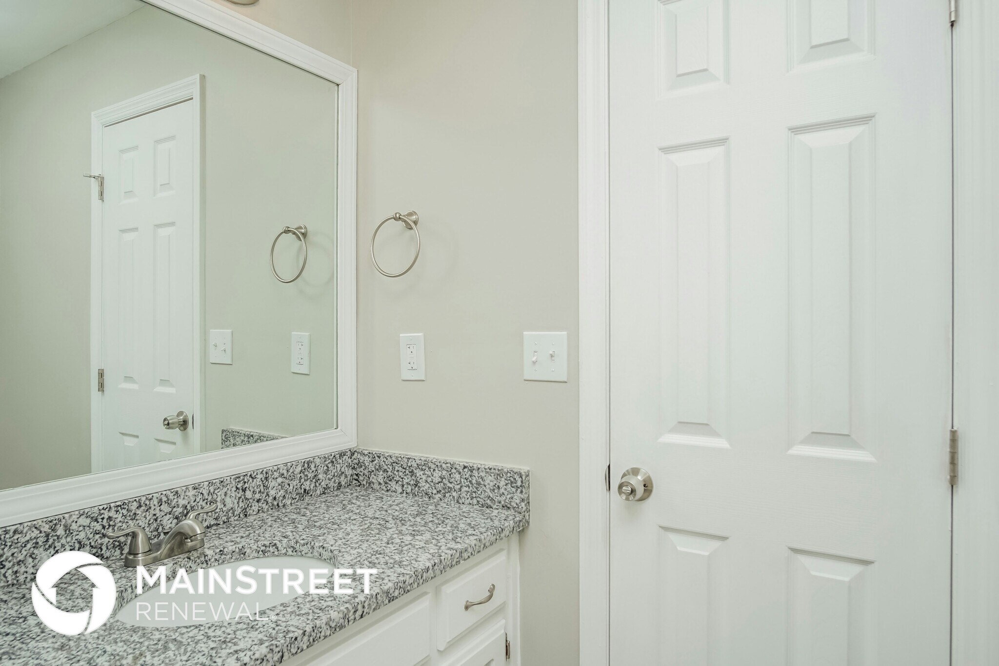 Building Photo - 13331 Scott Ln