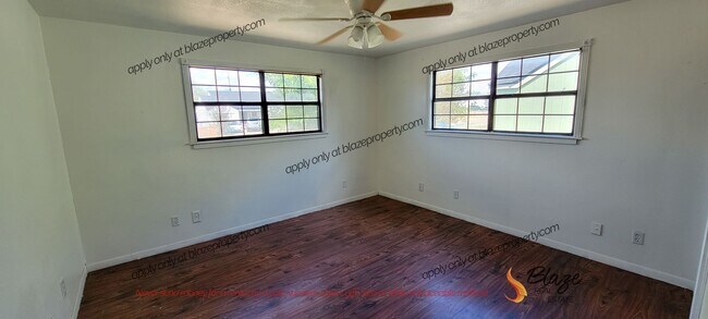 Building Photo - 2618 Rule St