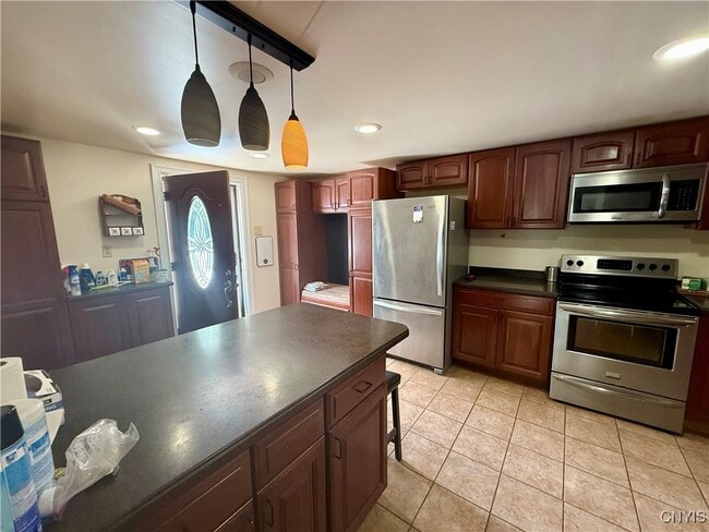 Building Photo - 379 Pawling St