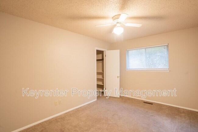 Building Photo - 6119 S Troost Ave