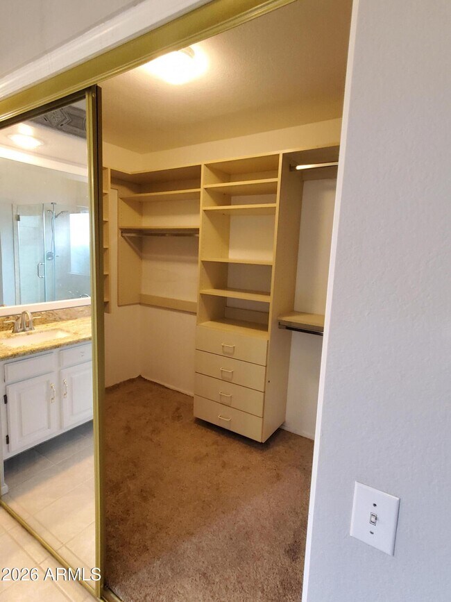 Building Photo - 3450 W Jasper Dr