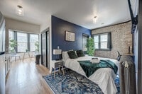 Building Photo - 1925 N Prospect Ave