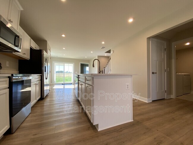 Building Photo - 18422 Centennial Cir