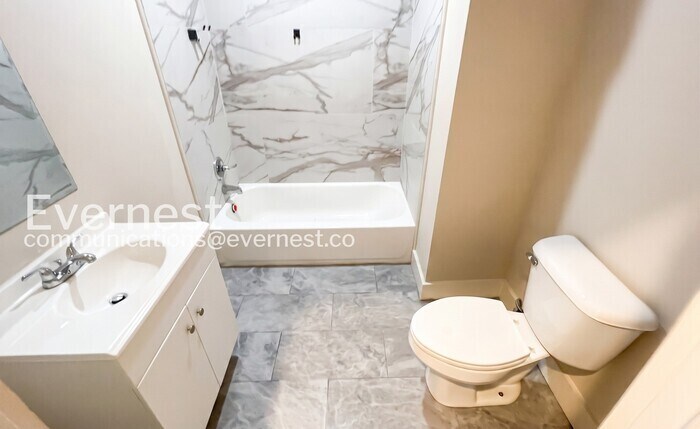Building Photo - 5407 Hixson Pike