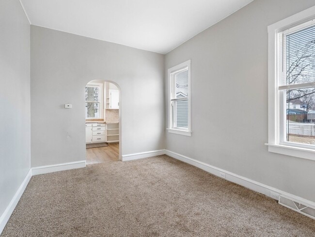 Building Photo - Newly Upgraded Duplex Unit for Rent – Modern Kitchen & Bathroom | Gloucester, NJ