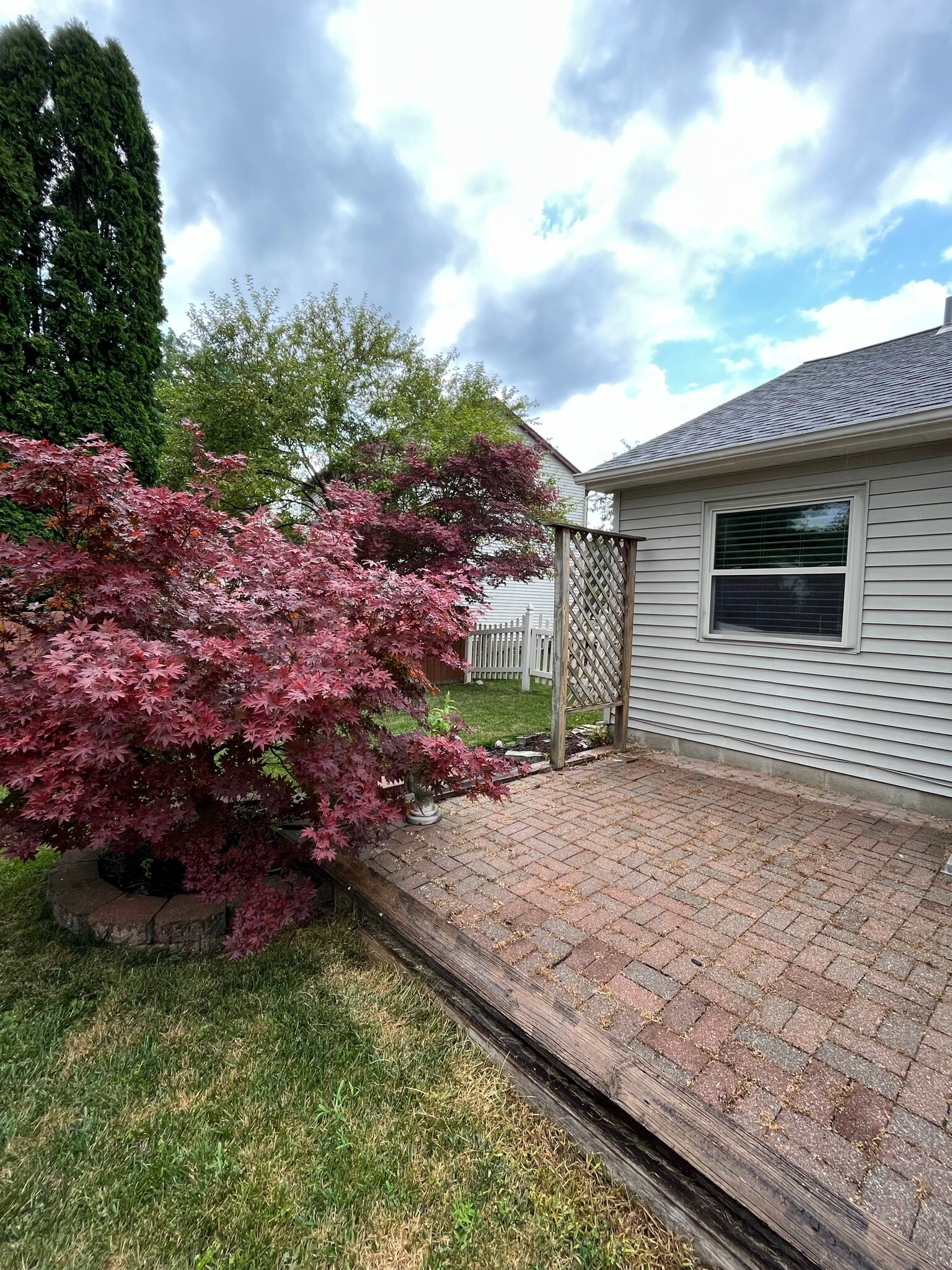 Building Photo - 5787 Nike Dr
