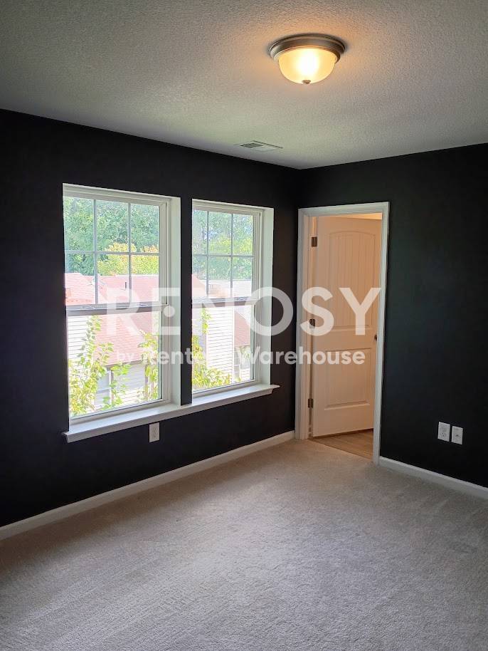 Building Photo - 320 Gilead Trl