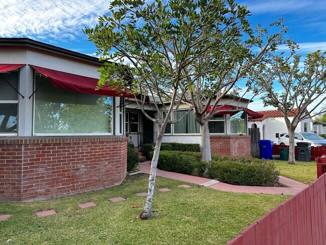 Building Photo - 4760-62-4762 College Ave