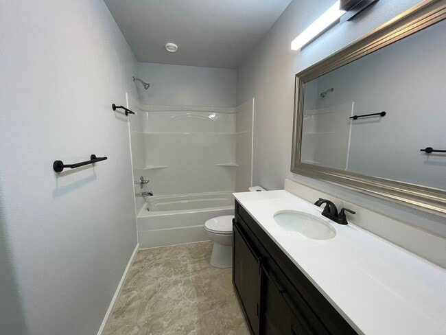 Building Photo - New Energy Efficient Constuction!