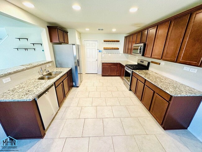 Building Photo - Beautifully maintained Two-Story 3-Bedroom, 2.5-Bath Home with Community Pool & Park!