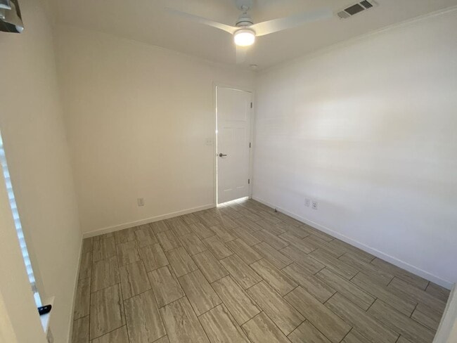 Building Photo - 2610 Dogwood Pl