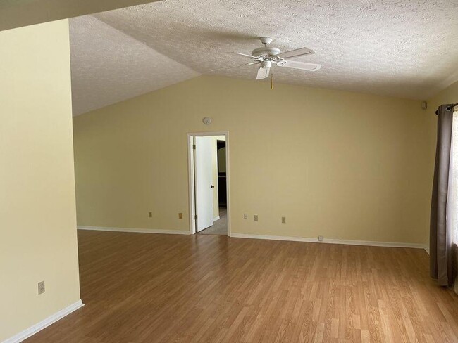 Building Photo - 2309 SE Luau Ave