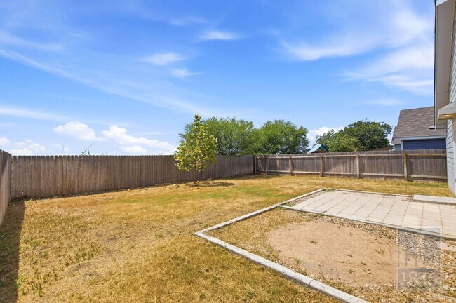 Building Photo - 612 Clear Sky Dr
