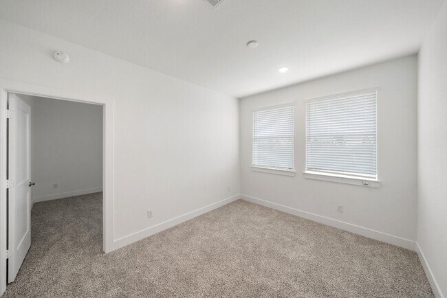 Building Photo - 12762 Grayson County Dr