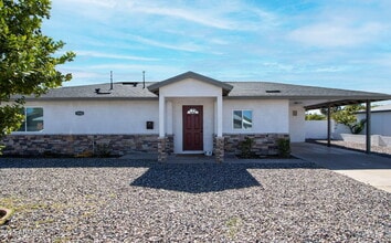 Building Photo - 1503 W Garden St