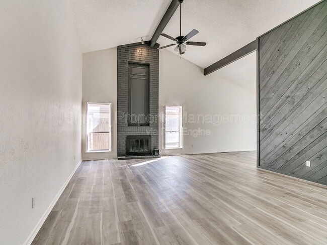 Building Photo - 6628 Laurel Dr