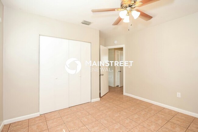 Building Photo - 2 Bedroom Pet-Friendly Home in Miramar, FL...