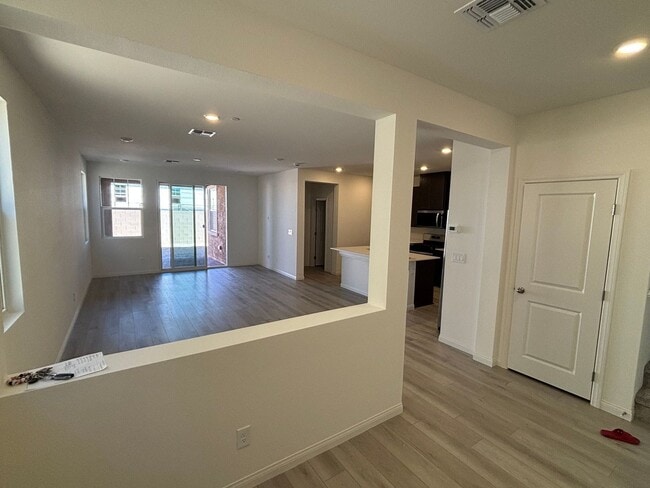 Building Photo - Modern Inspirada Living – 4 Bed Home with Loft & Downstairs Suite