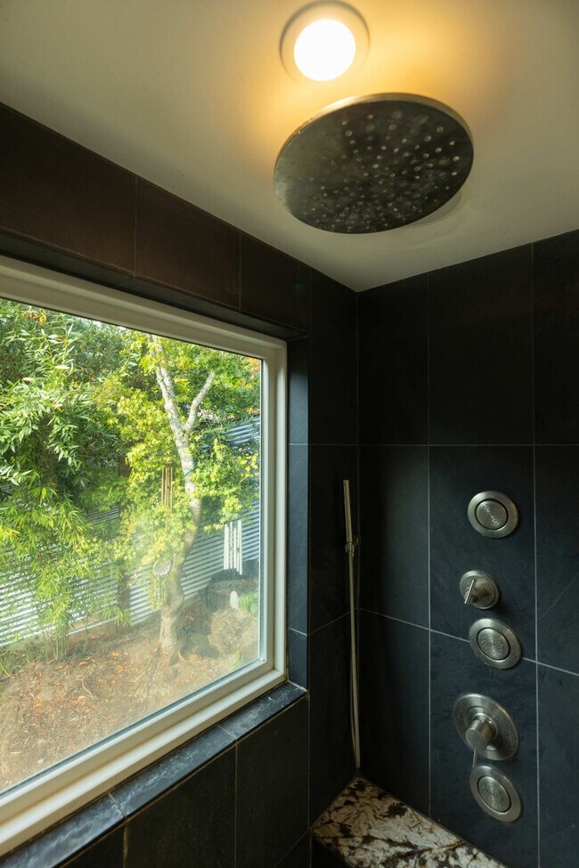 Building Photo - 30 Barranca Rd