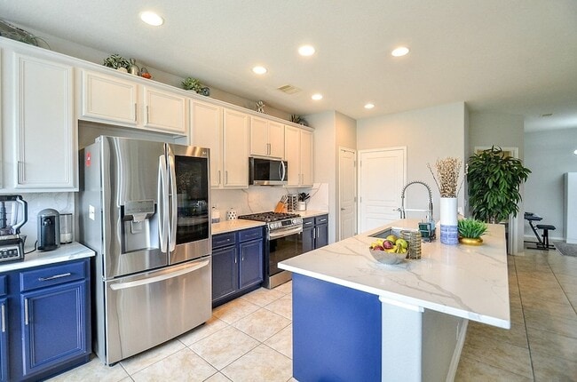 Building Photo - 9422 Herons Grove Ln