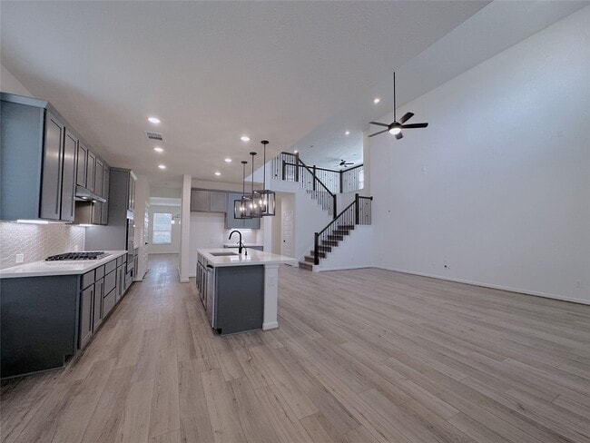 Building Photo - 25630 Moreleigh St