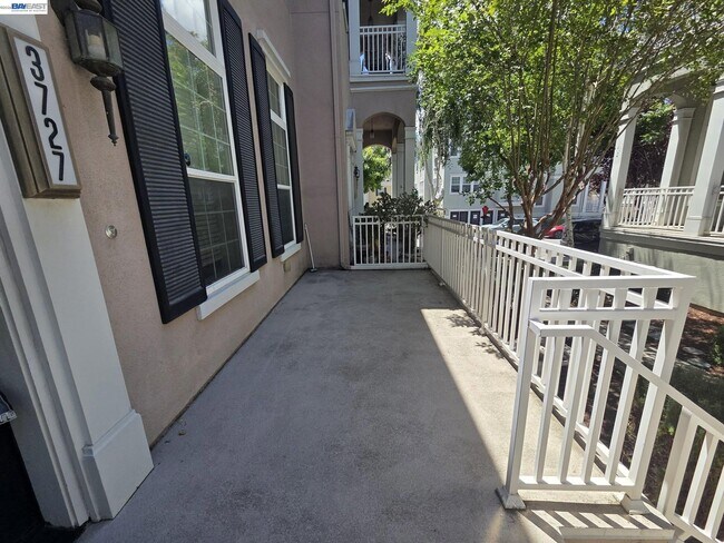 Building Photo - 3727 Whitworth Dr