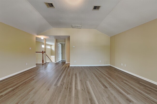 Building Photo - 6530 Portlick Dr