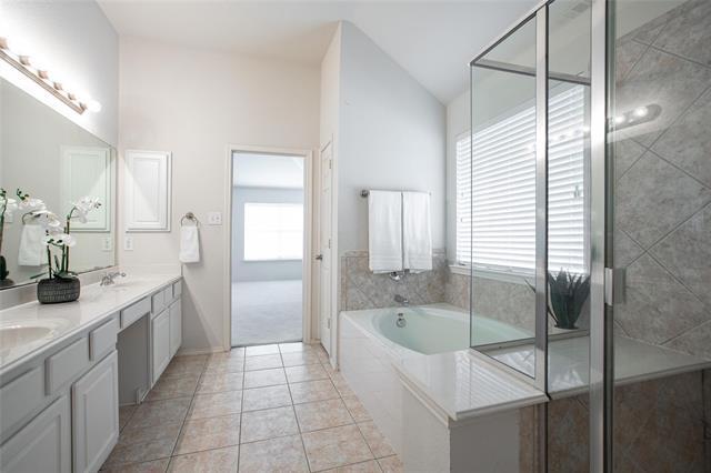 Building Photo - 9305 Amber Downs Dr