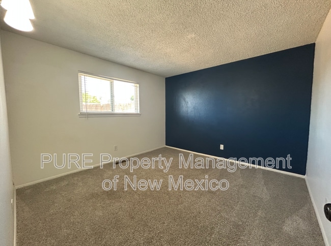 Building Photo - 3509 N Dustin Ave